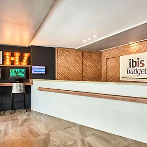Ibis Budget Pearl 2* Singapur